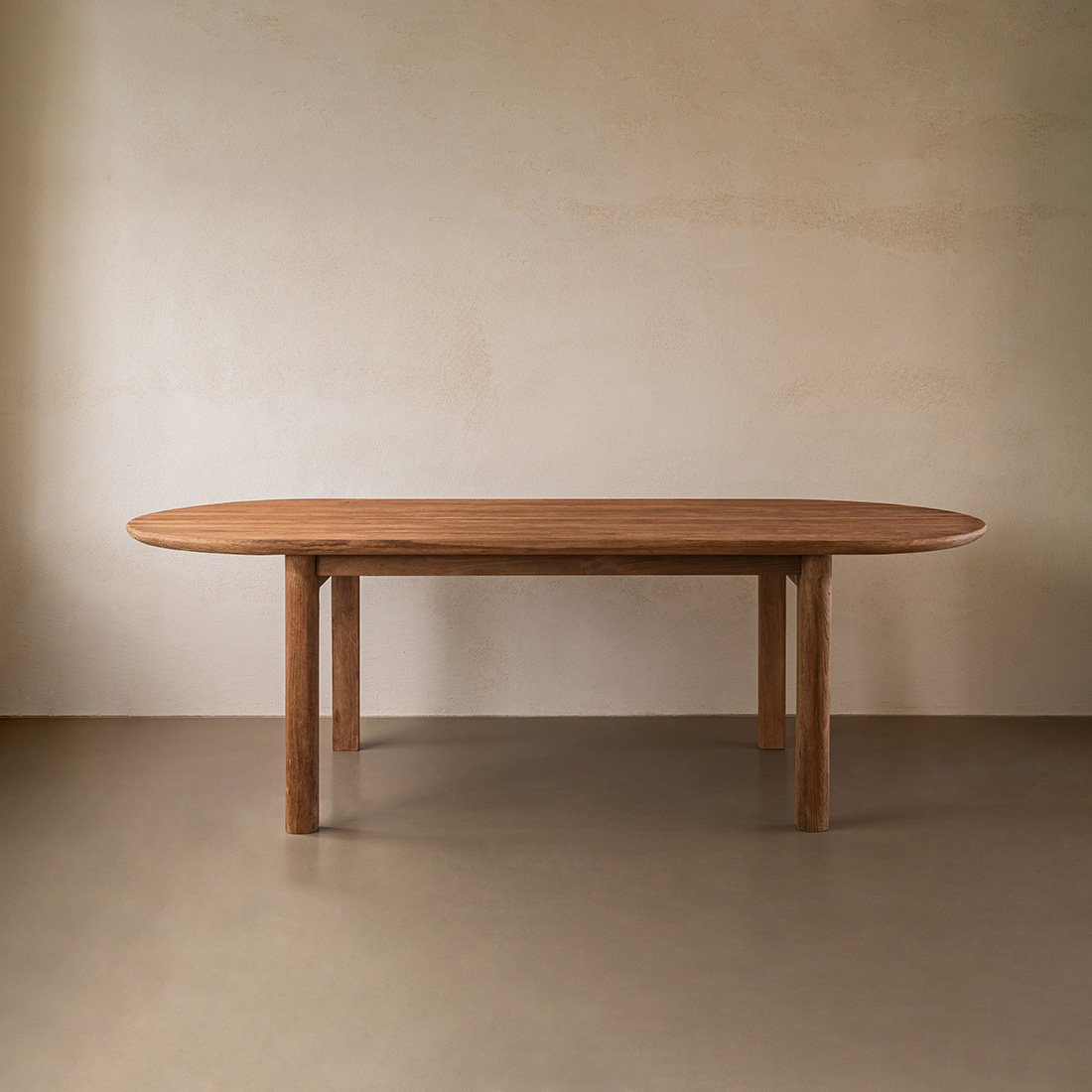 Oval Dining Table- [5월 중순 입고 예정]